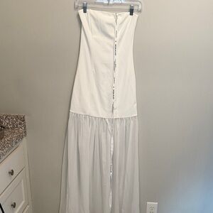 Lucy in the Sky White Strapless Maxi Dress. Size Snall